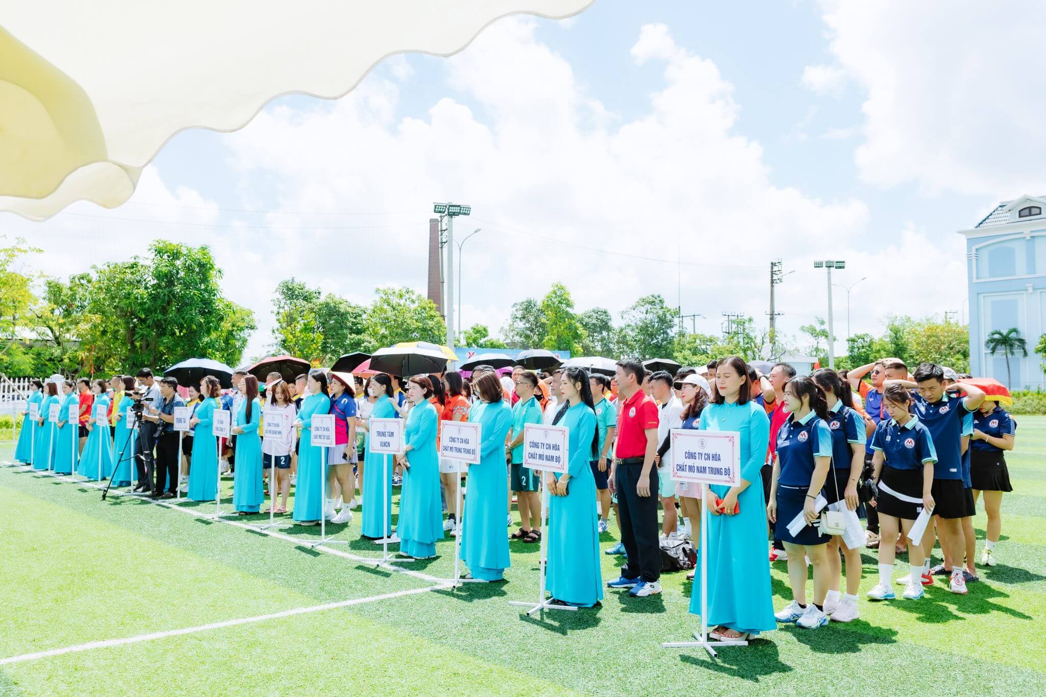 Hội nghị công bố các Quyết định về công tác cán bộ công ty công nghiệp Hóa chất mỏ Quảng Ninh 12